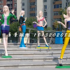 玻璃鋼步行街人物雕塑，動(dòng)漫人物雕塑