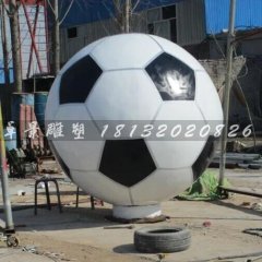 不銹鋼足球，學(xué)校廣場(chǎng)足球雕塑