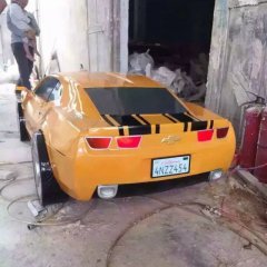 仿真汽車(chē)雕塑，廣場(chǎng)汽車(chē)玻璃鋼雕塑
