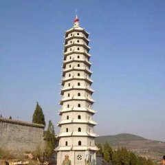 石塔，大理石塔雕塑