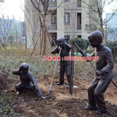 小孩放鞭炮銅雕，公園小品銅雕，景觀銅雕