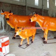 玻璃鋼牛雕塑，玻璃鋼動物雕塑