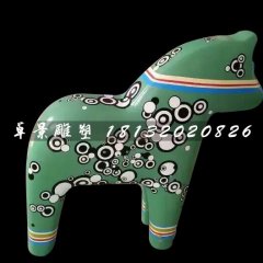 木馬雕塑，玻璃鋼卡通彩繪雕塑