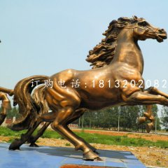 銅馬雕塑，廣場飛馬銅雕