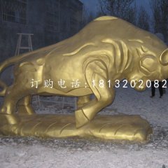 銅雕開荒牛，廣場銅牛雕塑