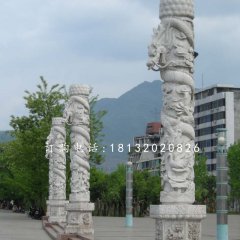 廣場(chǎng)石雕柱子，盤龍柱石雕