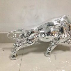 開(kāi)荒牛雕塑，廣場(chǎng)不銹鋼牛雕塑