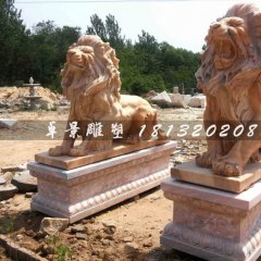 西洋獅石雕，趴著西洋獅雕塑