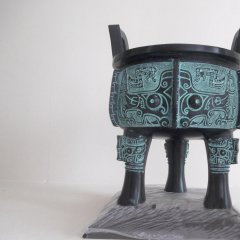 青銅鼎，三足銅鼎雕塑