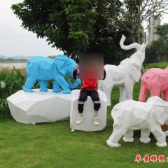 玻璃鋼粉紅小象雕塑，玻璃鋼抽象動(dòng)物雕塑
